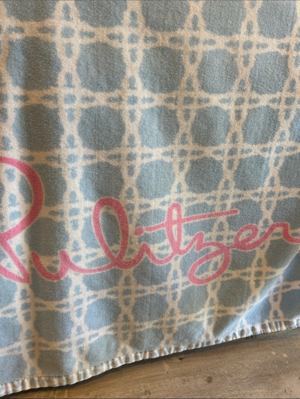 Lilly Pulitzer Frenchie Blue Caning Beach Towel Oversized 70x40 - Picture 9 of 13